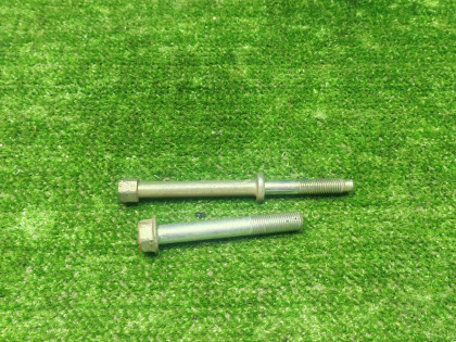 Болт стартера 