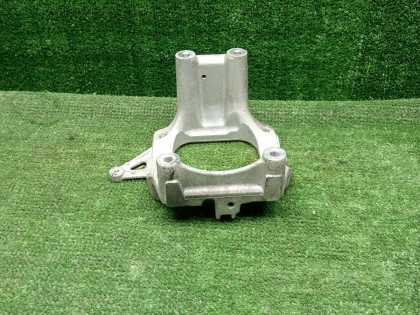 Кронштейн опоры двигателя 