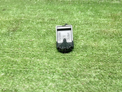 Форсунка омывателя лобового стекла J32