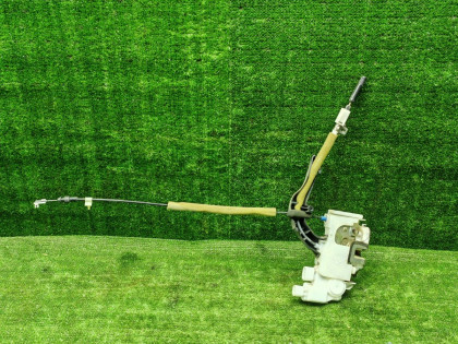 Замок двери передний правый 