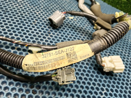 Коса двери передняя правая HONDA ACCORD OEM 32751SEAJ122 2008