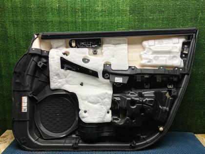 Обшивка двери передняя левая MAZDA CX-7 OEM E22368450B02 ER3P 2009