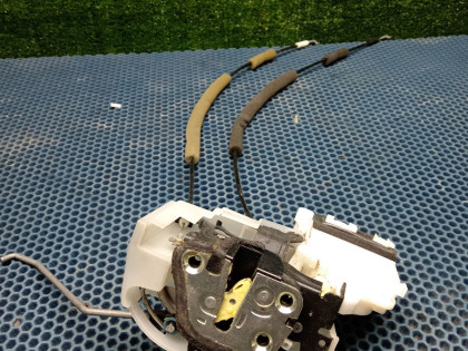 Замок двери передний левый MAZDA CX-7 OEM E22158310G ER3P 2009