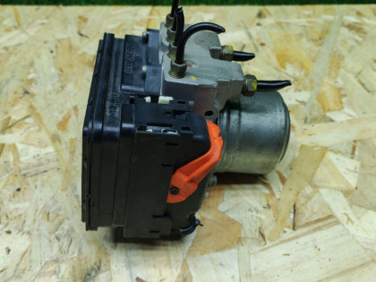 Блок abs Дорестайл с VSA HONDA ACCORD OEM 57110SEAE03 CL9 2003