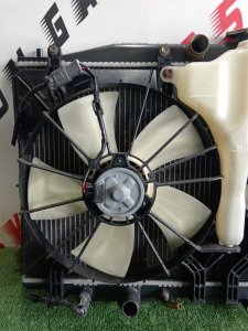Радиатор основной HONDA ACCORD OEM 19010RBB901 CL9 2005