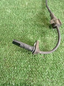 Датчик ABS задний правый HONDA ACCORD OEM 57470SEA013 CL9